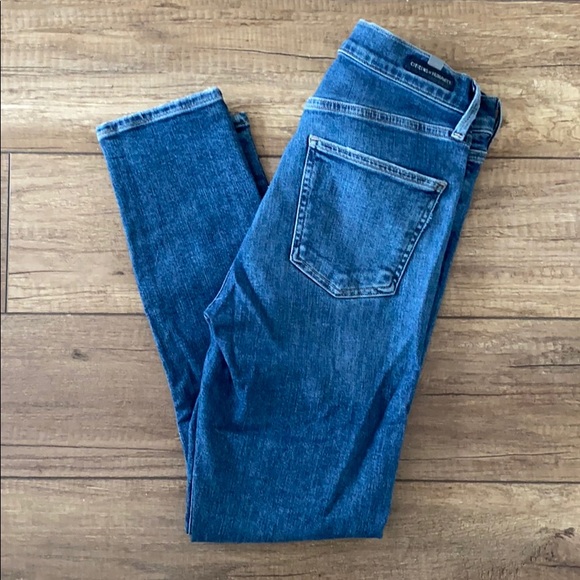 Mid Rise Skinny Jean - Picture 3 of 4